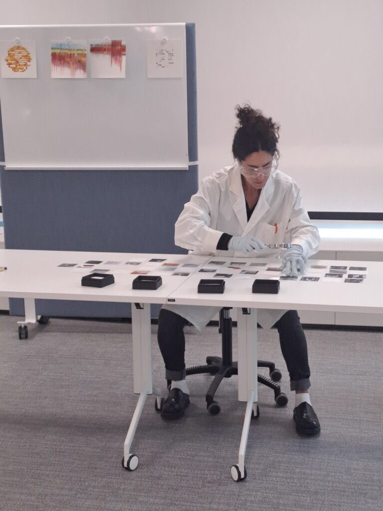 BioAssemblage is the artistic product developed as part of the BIOASSEMBLER research project by artist Andrea Inocêncio.